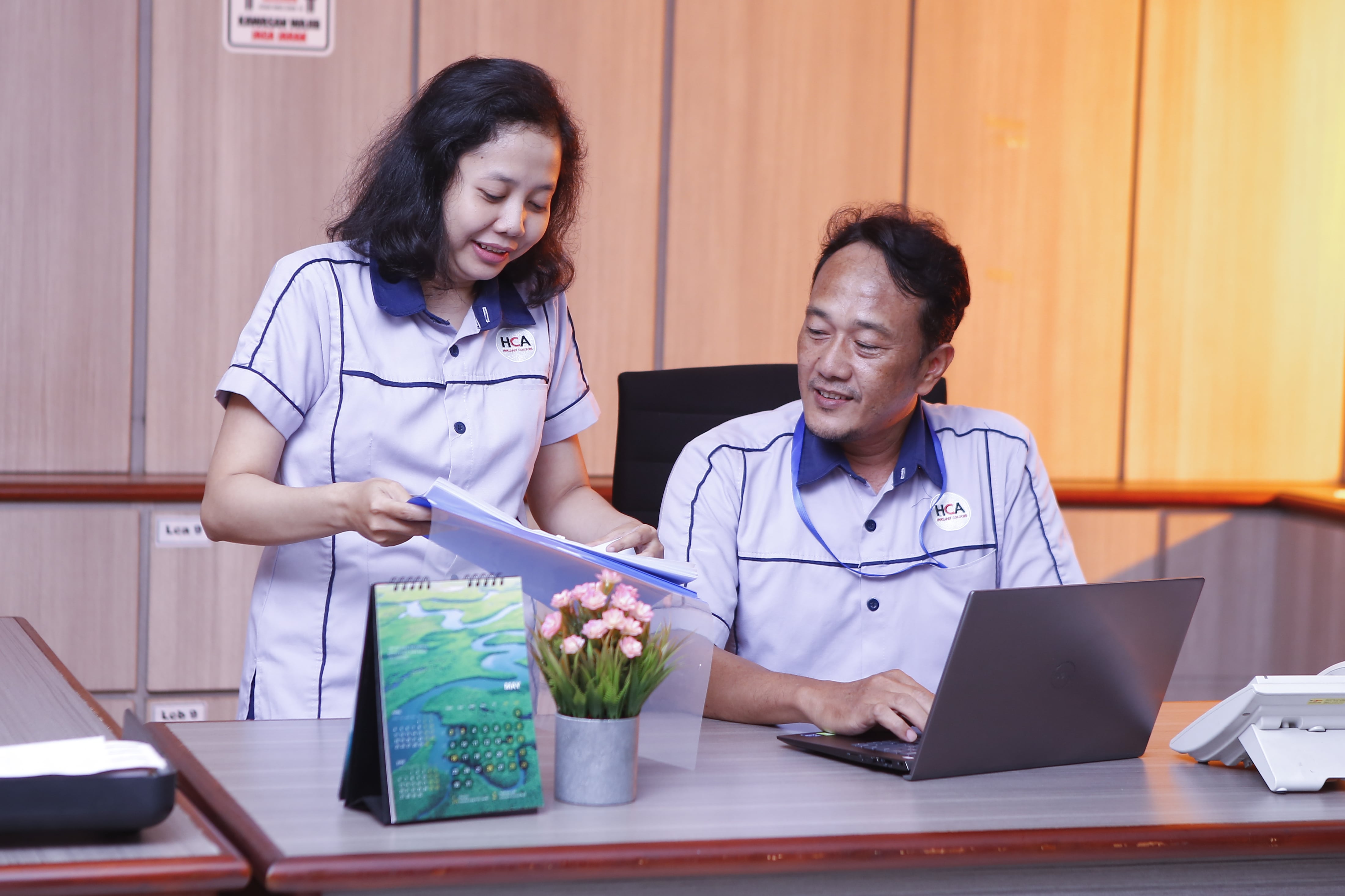 HCA-AS-Office (3)-min